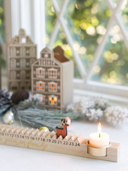 Traveling Rudolf Advent Calendar